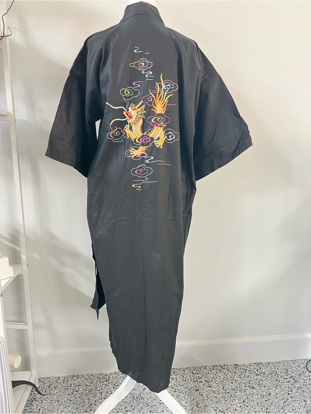 Vintage Black Dragon Embroidered Kimono Robe NWT Medium - Picture 7 of 12